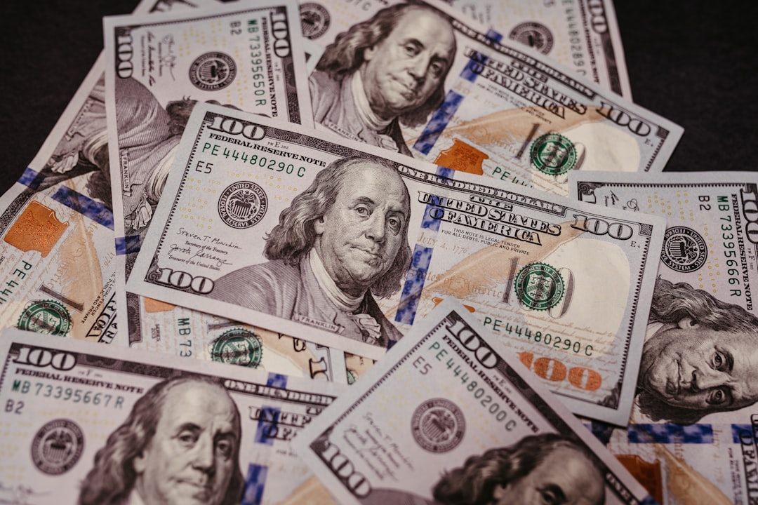 Oszustwa inwestycyjne w internecie – jak nie dać się złapać na szybki zysk